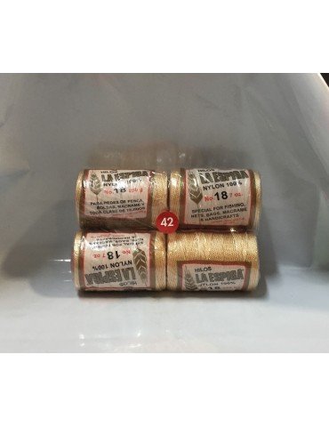 HILO NYLON ESPIGA CREMA 42 200GRS C/4PZ